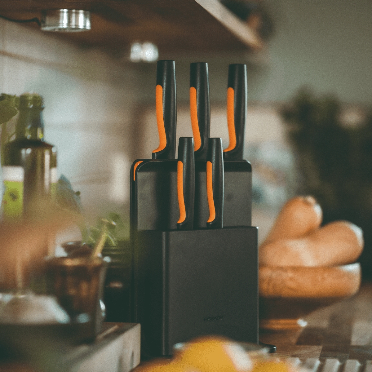 Zestaw 5 noży w bloku FISKARS Functional Form